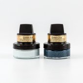 Cosmic Shimmer Glitter Kiss