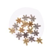 Prima Christmas in the Country - Snowflake Charms 16 Pk